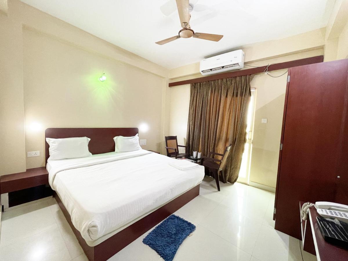 Hotel Golden Wave Puri Exterior photo