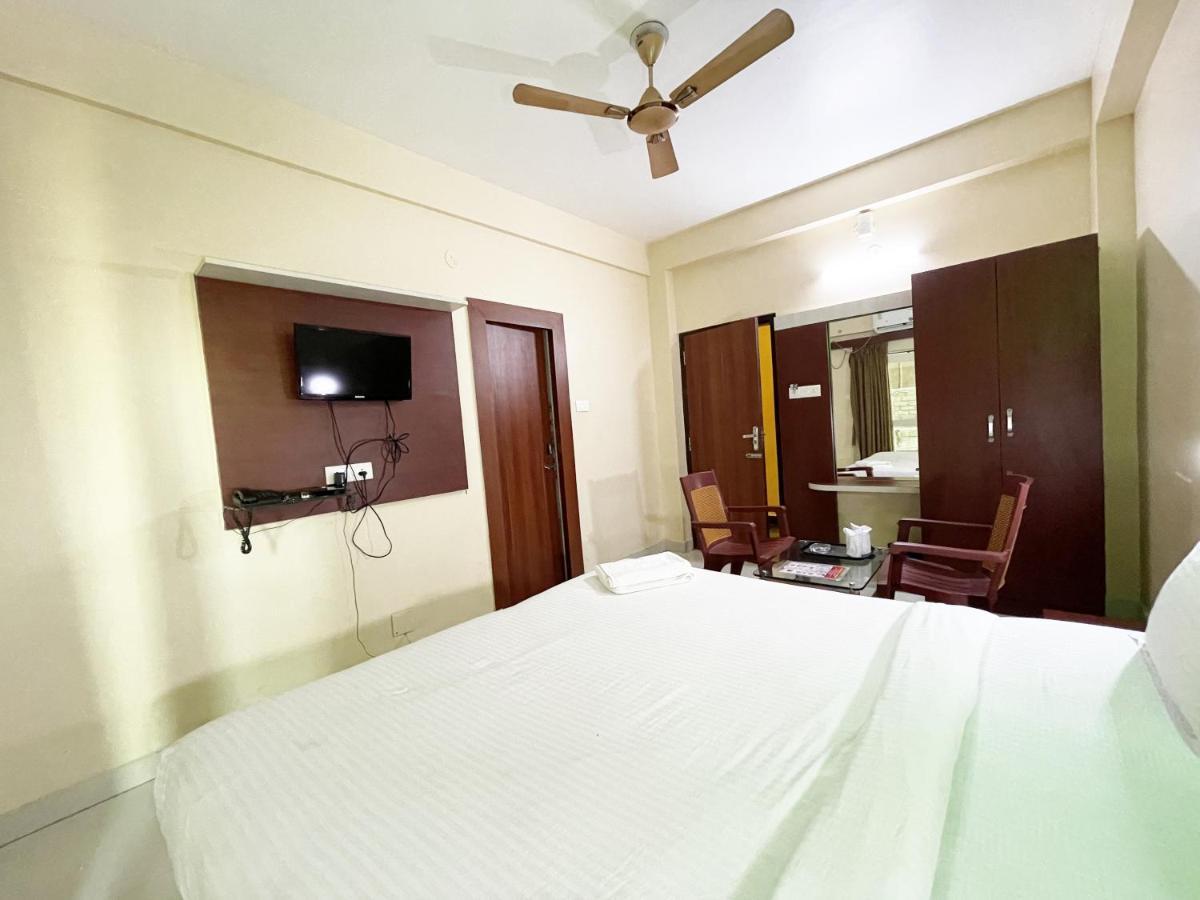 Hotel Golden Wave Puri Exterior photo