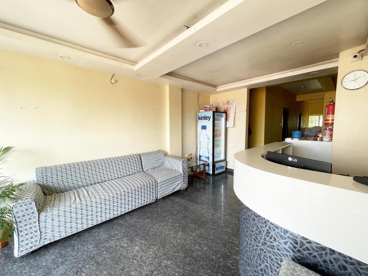 Hotel Golden Wave Puri Exterior photo