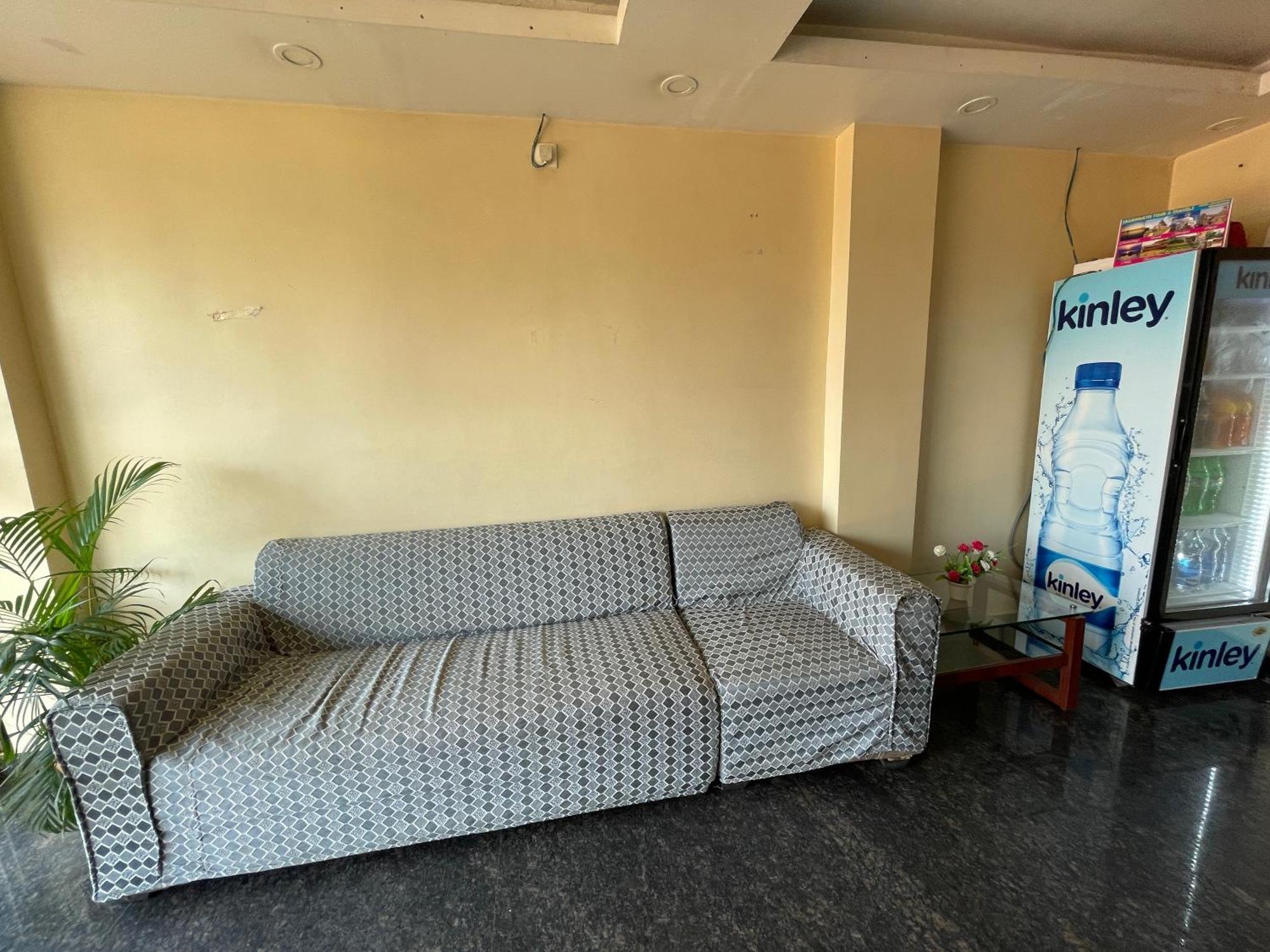 Hotel Golden Wave Puri Exterior photo
