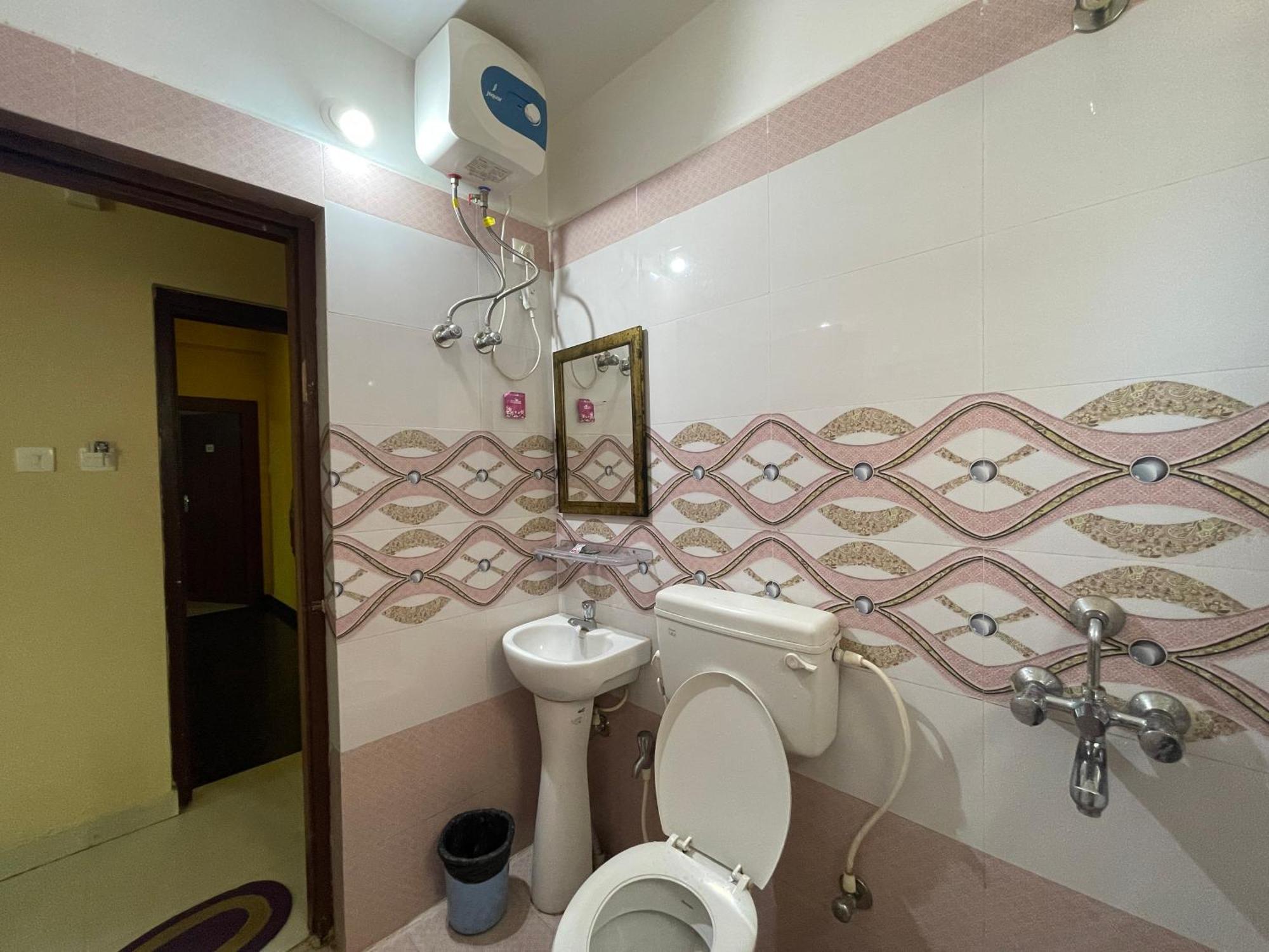 Hotel Golden Wave Puri Exterior photo